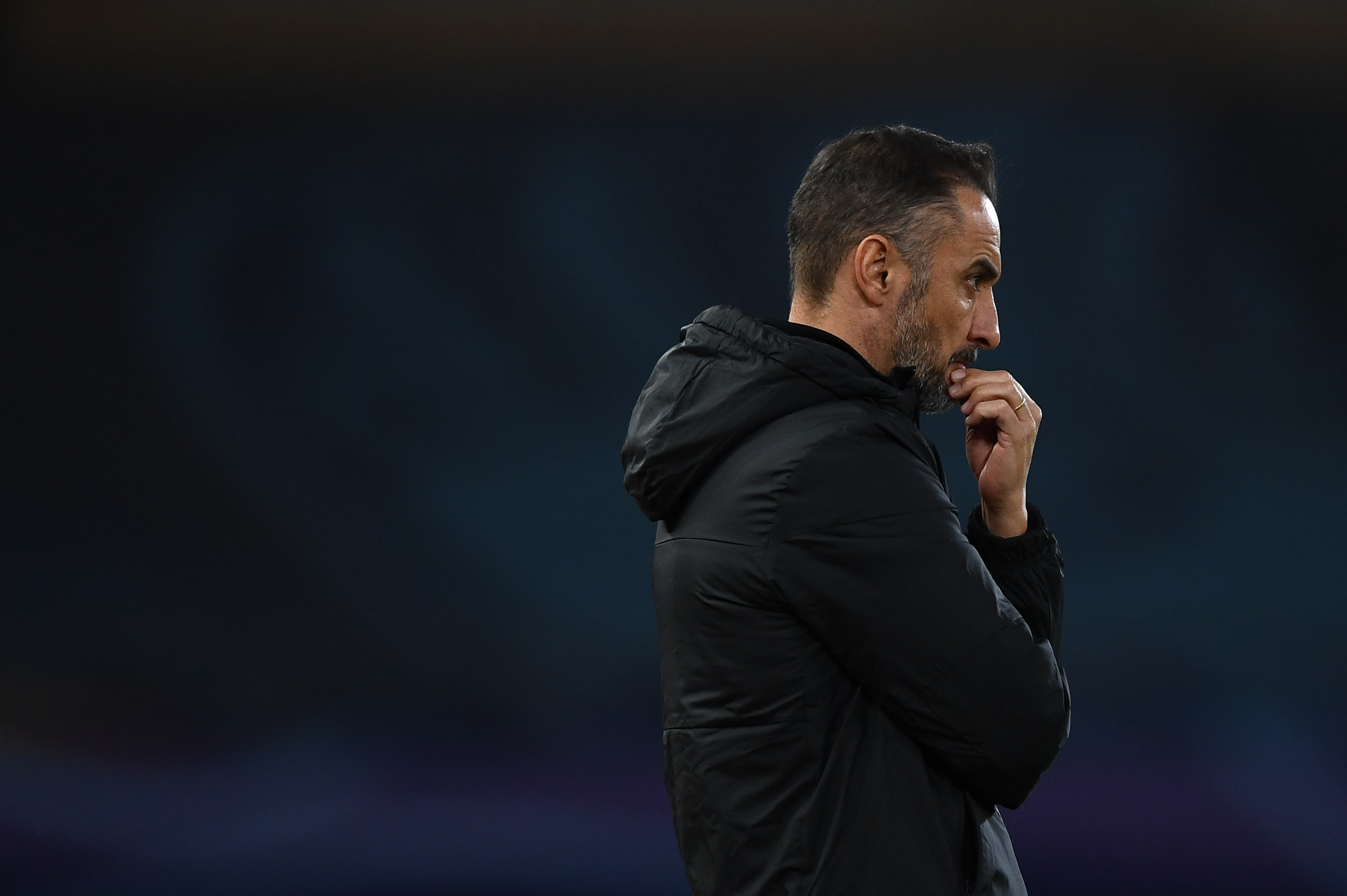 包含佩斯：在比赛中尽全力，争取最好成绩的词条